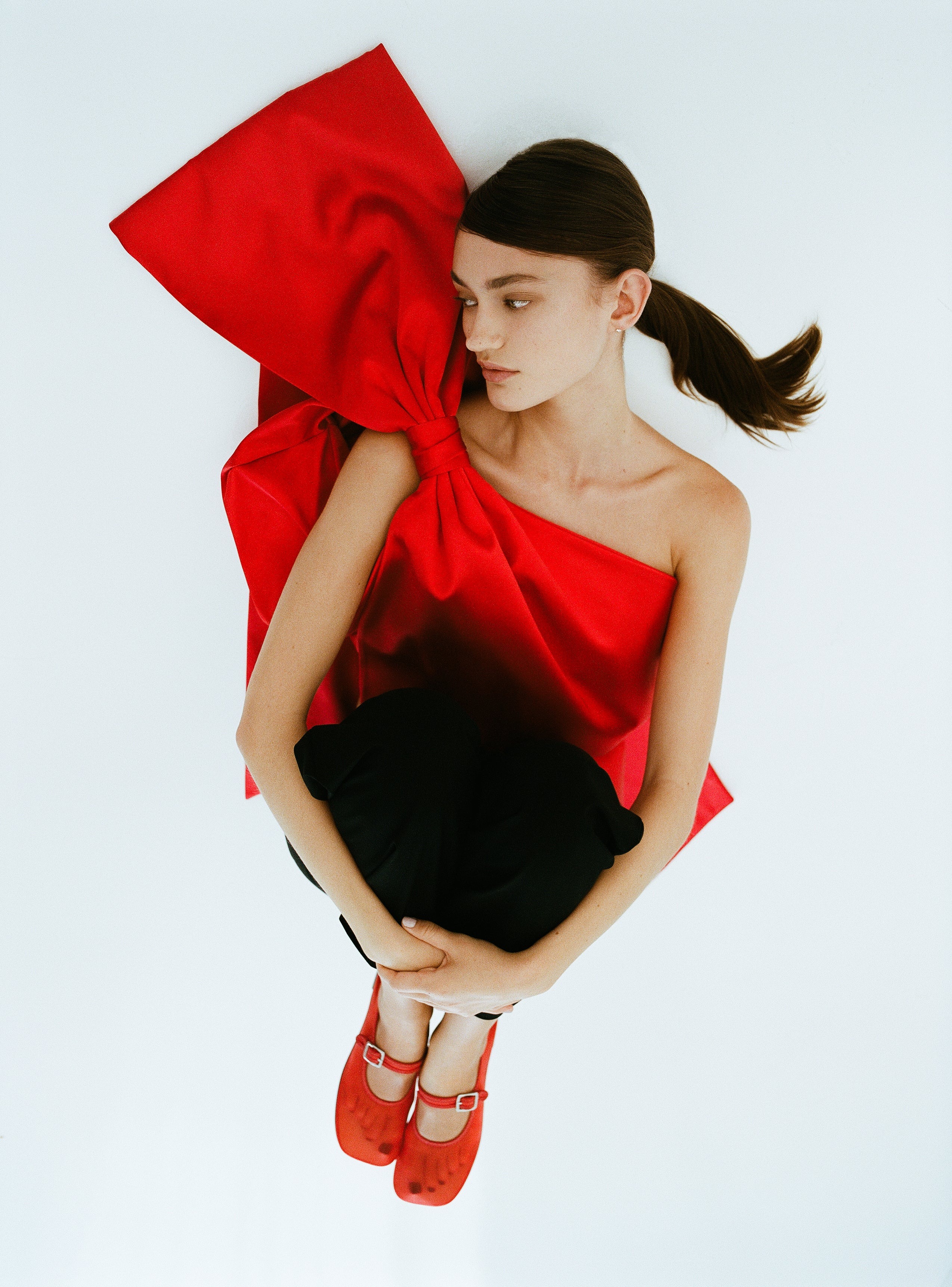 Sandy Liang model wore mesh sandals.