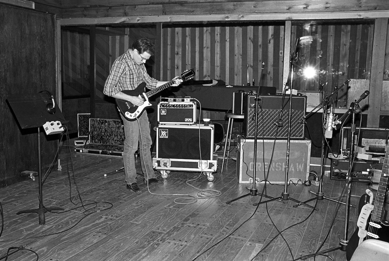 Marshall Crenshaw in the studio with a Music Man RD-50 head and cabinet