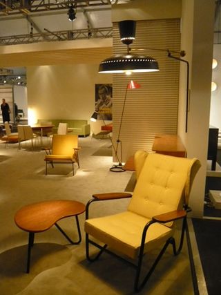 Armchairs, coffee table and floor lamp