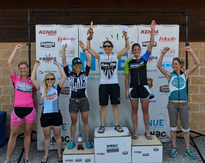 100 Mile Women&rsquo;s Open Podium