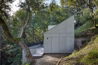 California guesthouse on a slopping hill, side exterior view