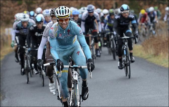 Maxim Iglinskiy (Astana) pushes the pace on the final climb.