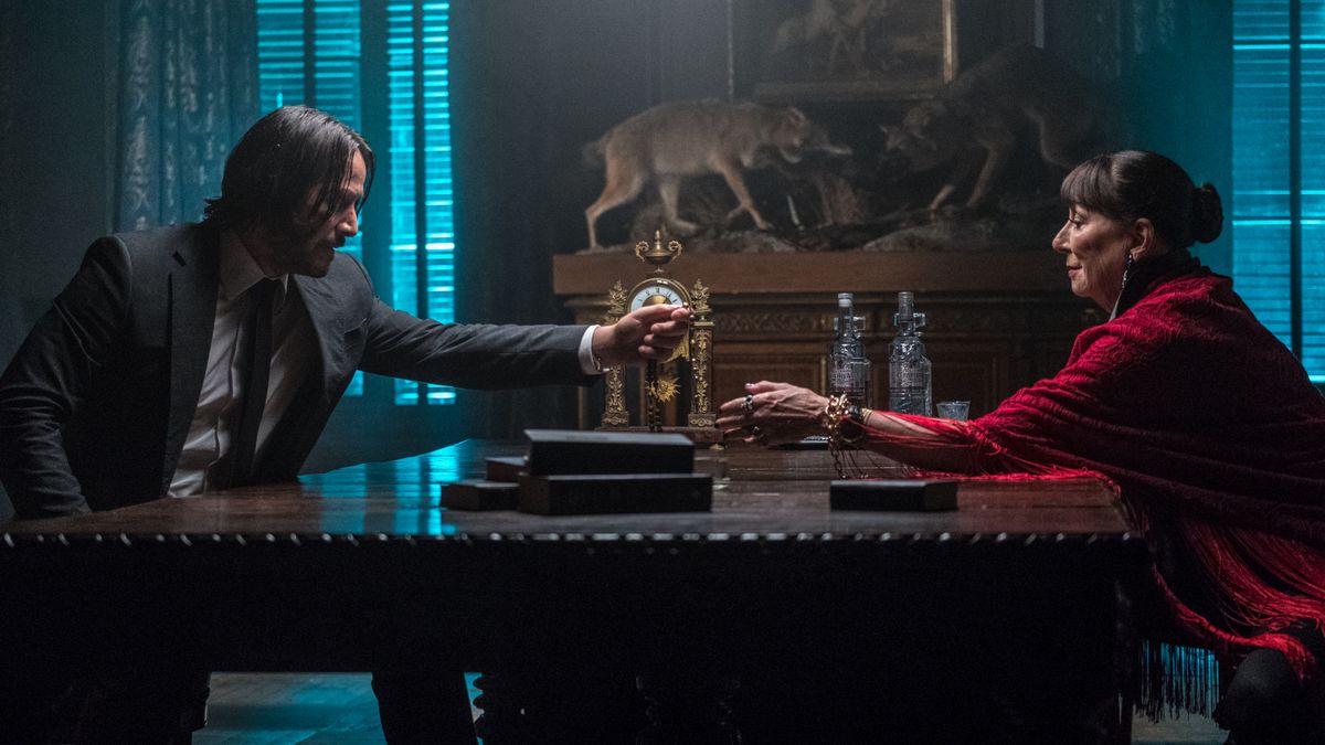 Keanu Reeves and Angelica Huston in John Wick 3