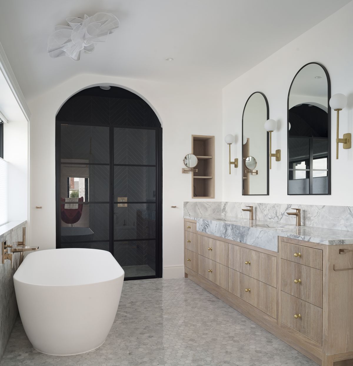 Bathroom Remodel Ideas to Make a Space Look More Expensive