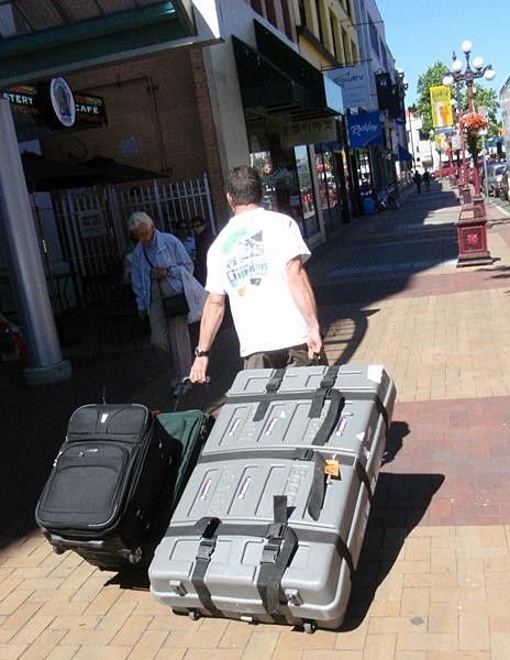 Schlepping gear