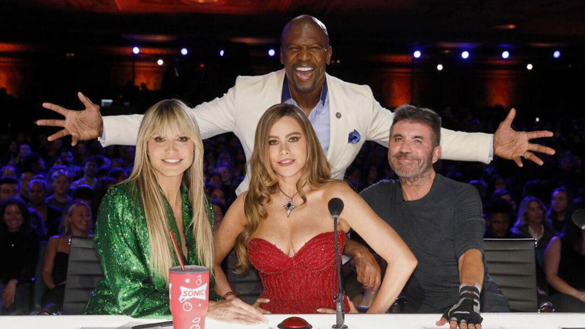 Sofia Vergara - Love u @agt !! See u next season