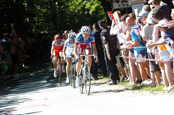 French champion Sylvain Chavanel (Quick Step) leads the pursuit of Boasson Hagen.