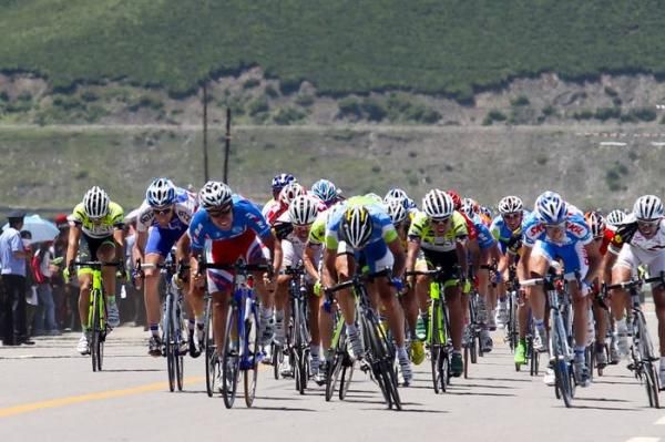 A large group formed by the finish.