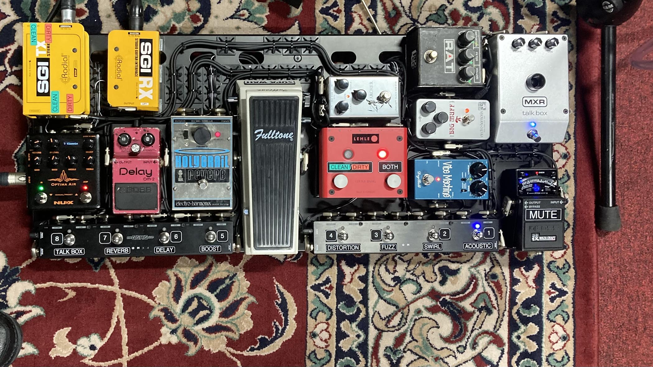 Brian Bell's Pedalboard