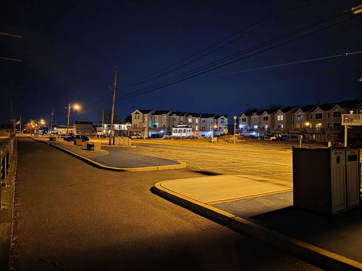 Samsung Galaxy S25 Ultra low light sample.