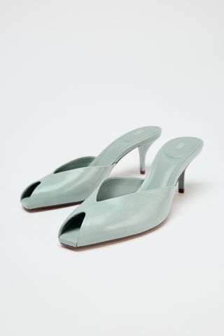 FBBsFGpmJZBkHNAY4Nj9qC-320-80 33 اكتشاف أزياء Zara ذات المظهر المصمم للتسوق هذا الصيف
