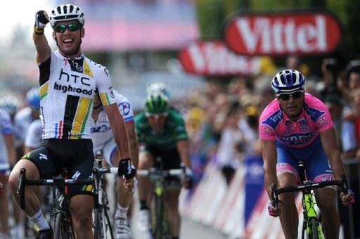 Mark Cavendish (HTC-Highroad) celebrates a stage victory
