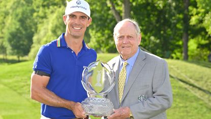 Billy Horschel receives the trophy from Jack Nicklaus after his win in the 2022 Memorial Tournament at Muirfield Village