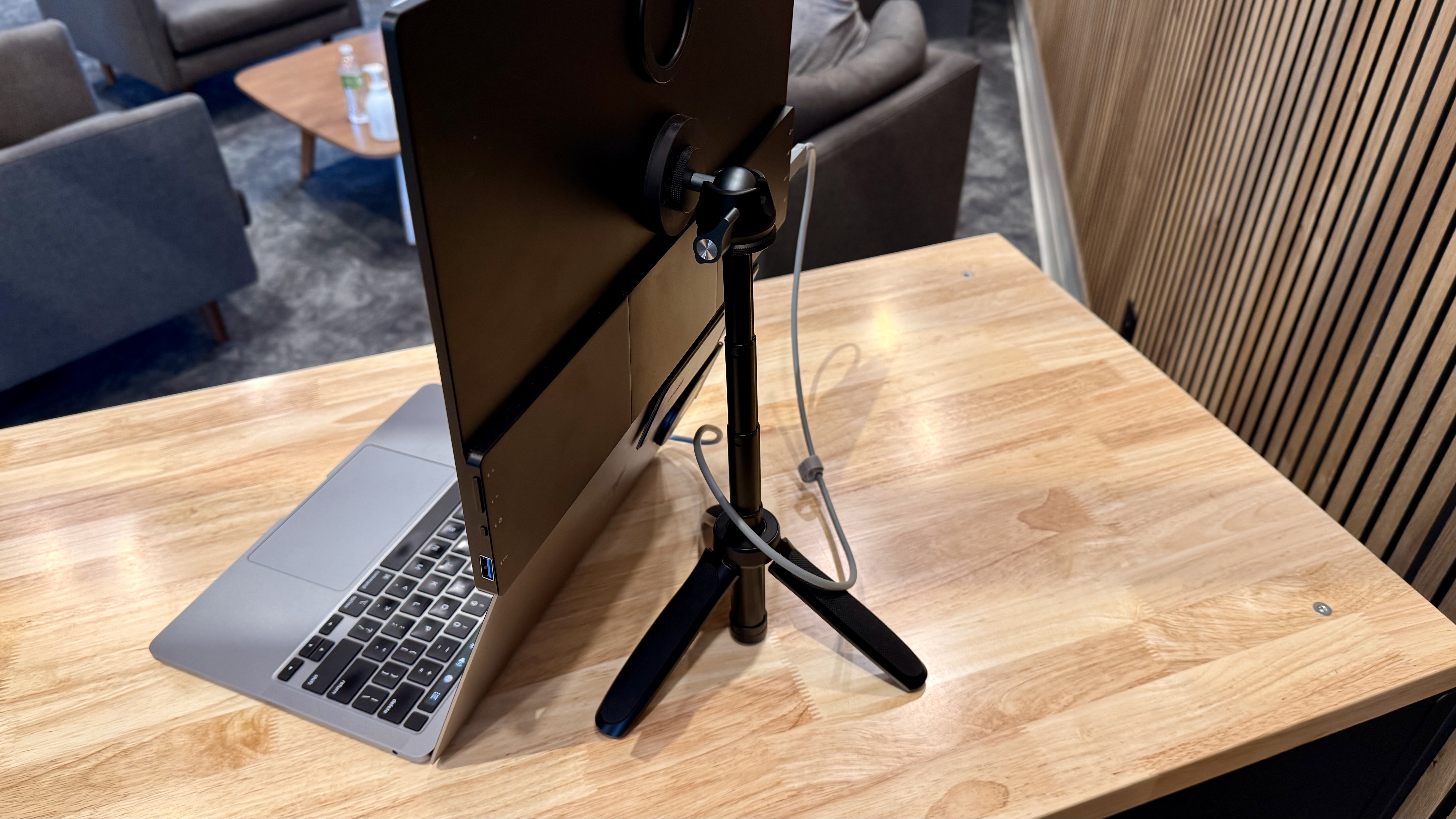 TernSetups 4K OLED 16-inch