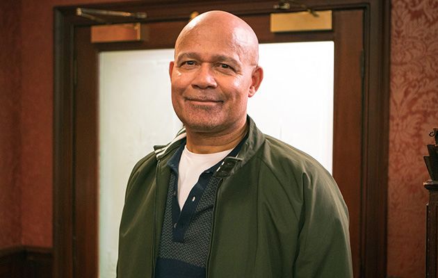 CCoronation Street newbie Louis Emerick on how he nearly bedded Liz McDonald once before!