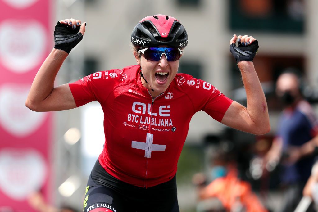 A RUA SPAIN SEPTEMBER 02 Marlen Reusser of Switzerland and Team Ale Btc Ljubljana celebrates winning during the 7th Ceratizit Challenge By La Vuelta 2021 Stage 1 a 1187 stage from Estacin Invernal Cabeza de Manzaneda to A Rua ChallengeVuelta CERATIZITChallenge21 on September 02 2021 in A Rua Spain Photo by Gonzalo Arroyo MorenoGetty Images