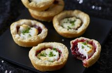Goat’s cheese and cranberry tartlets
