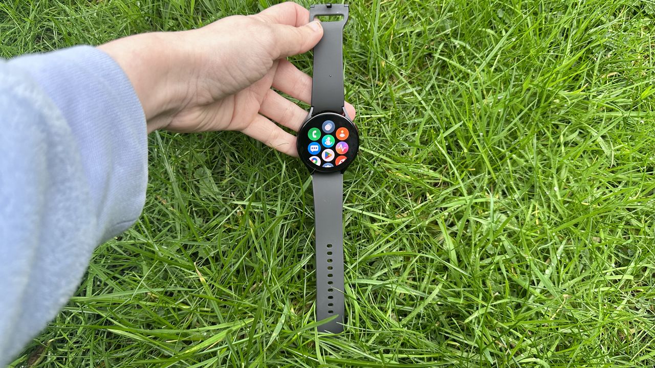 Samsung Galaxy Watch 5 review images