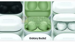 Die gemunkelten Samsung Galaxy Buds 2 True Wireless Ohrhörer in hellgrün und weiß