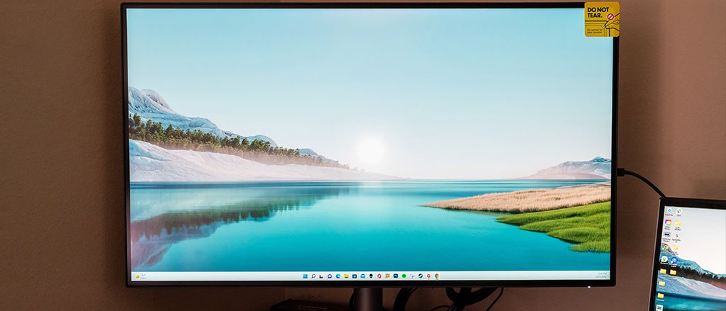 BenQ PD3220U monitor