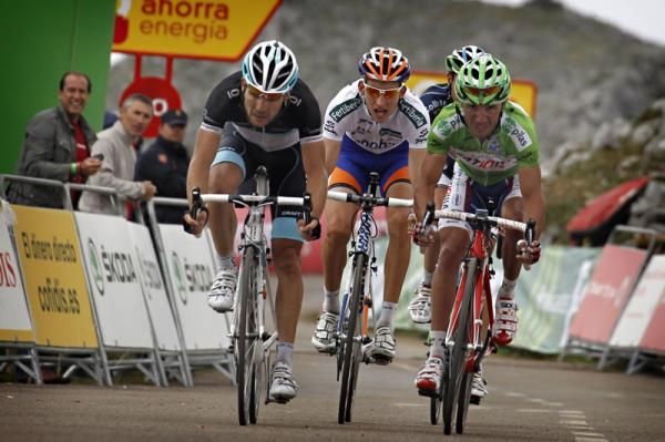The GC contenders lost big time to Cobo