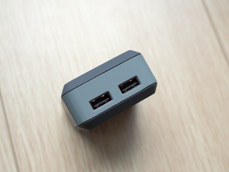 Ventev Wallport r2200
