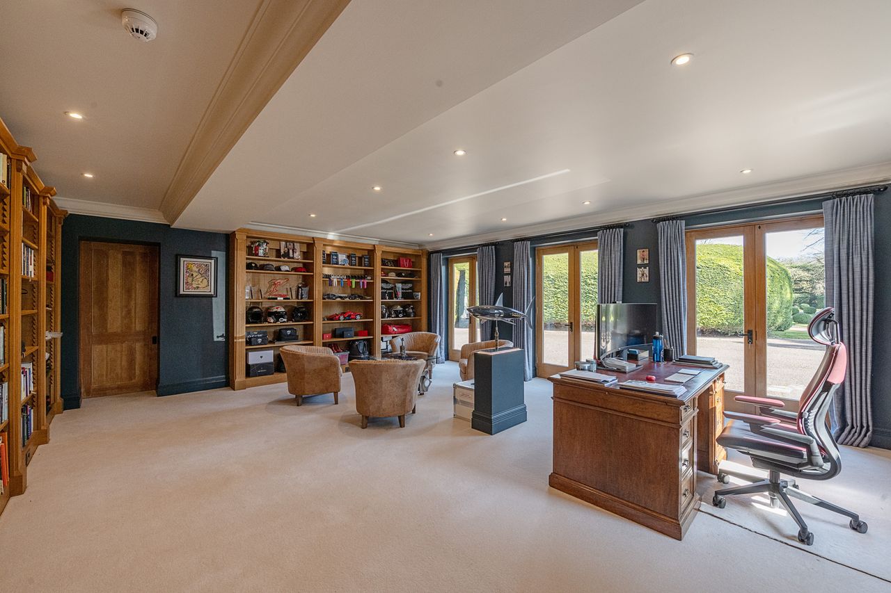Images of the sublime Rectory Farm House in Oxfordshire