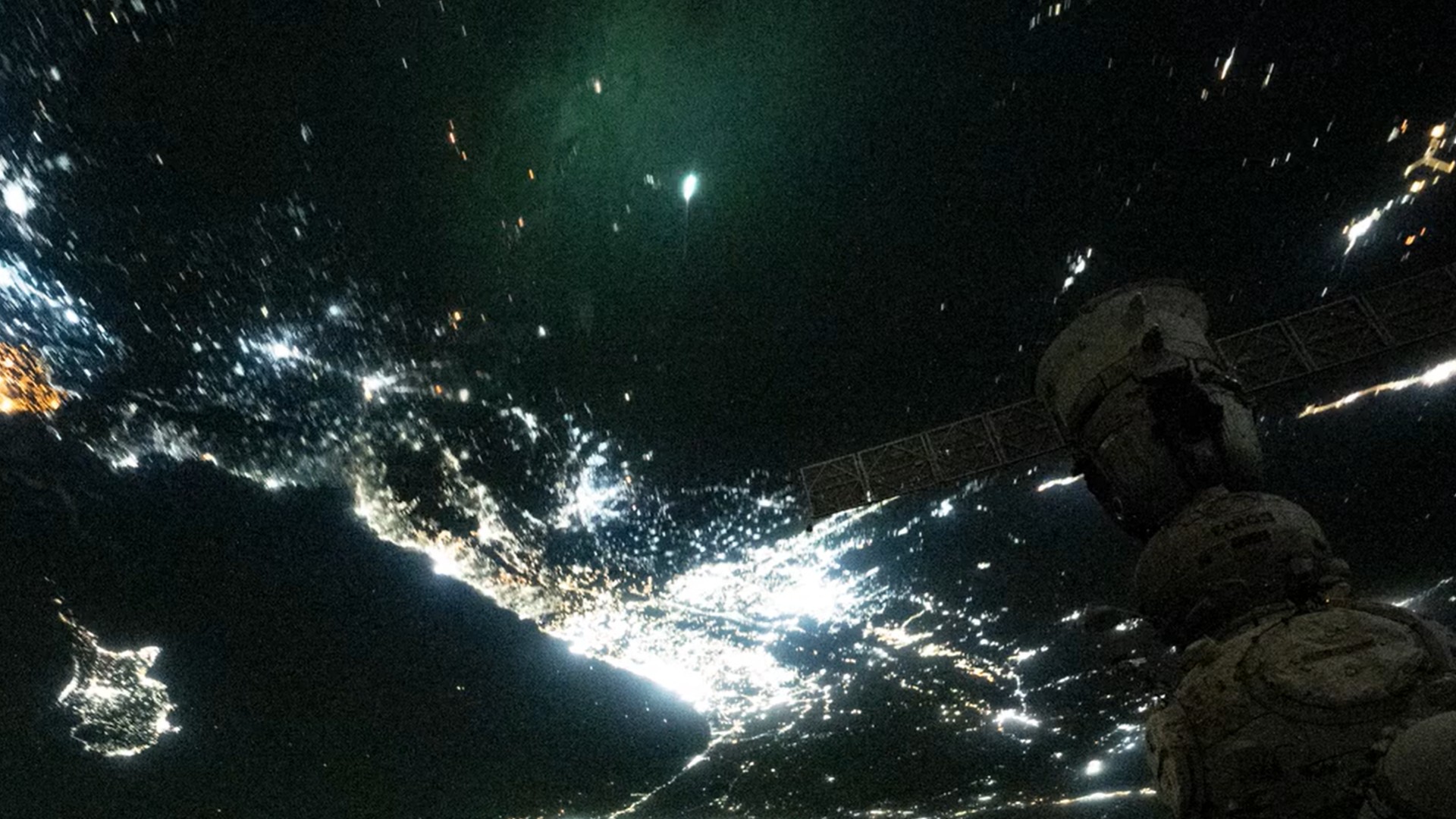 Astronaut watches a meteor explode over Earth in a bright green fireball in stunning video from ISS