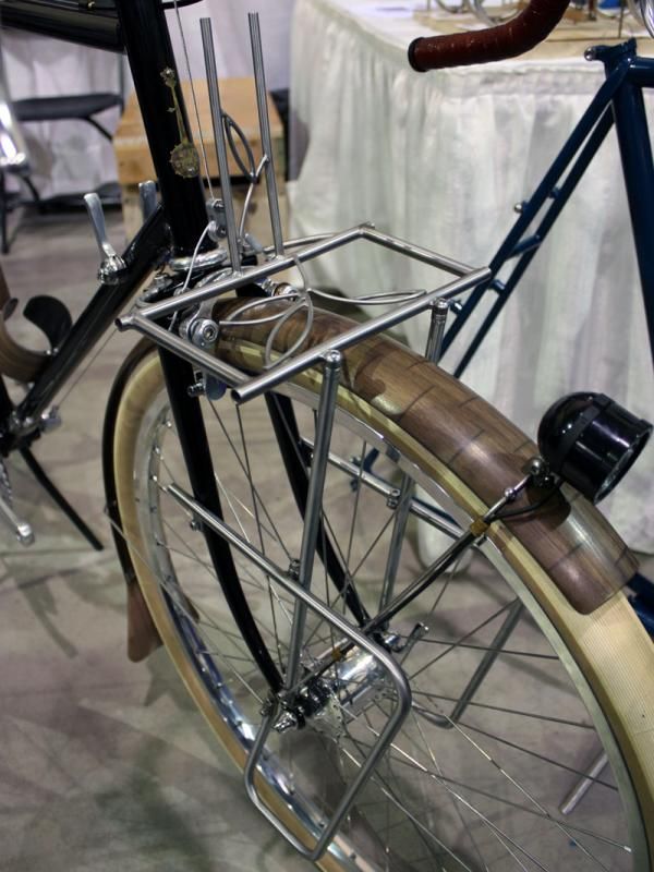 The front rack on this Banjo Cycles tourer is set to hold a big rack-top bag as well as lowrider panniers.