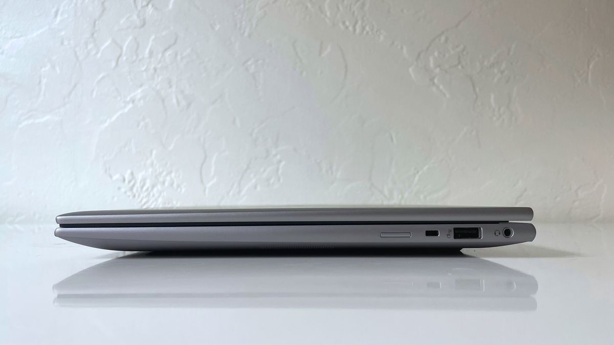 Close up of the ports on the right side of the HP ZBook Firefly 14 G11