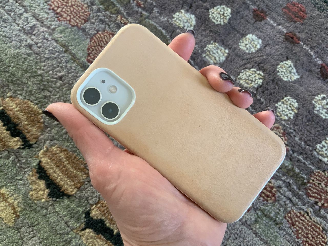 Nomad Rugged Case With Magsafe For iPhone 12 with patina