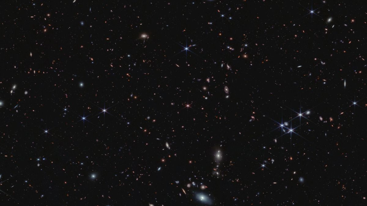 Not 'Little Red Dots' or roaring quasars: James Webb telescope uncovers new kind of 'hidden' black hole never seen before