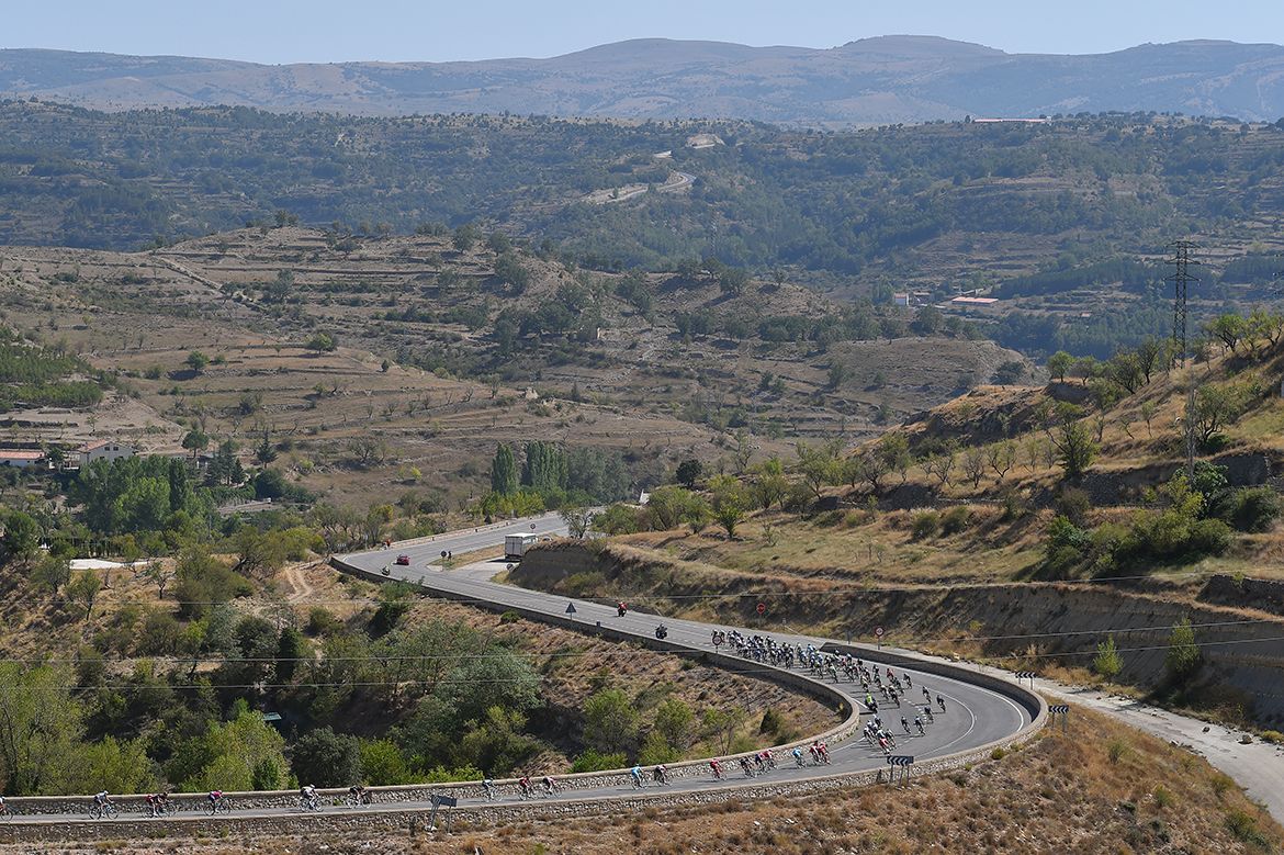 It was clear weather for the riders on stage 16