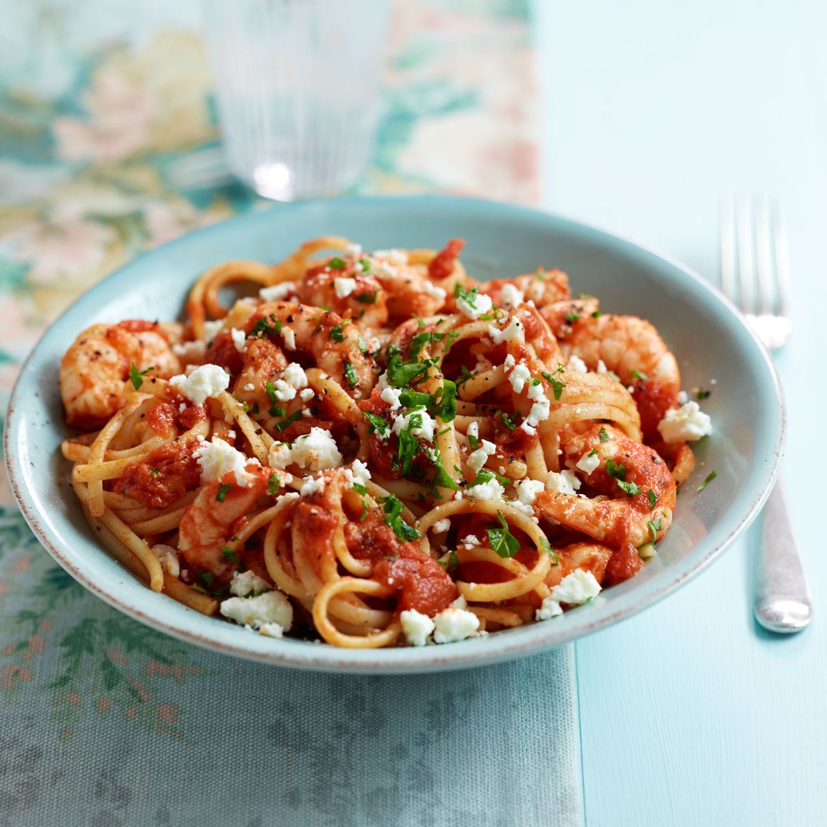 Prawn Linguine With Tomatoes And Feta Dinner Recipes Woman And Home