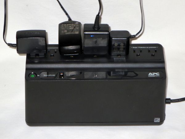 APC BN650M1-CA UPS Tear-Down | Tom's Hardware