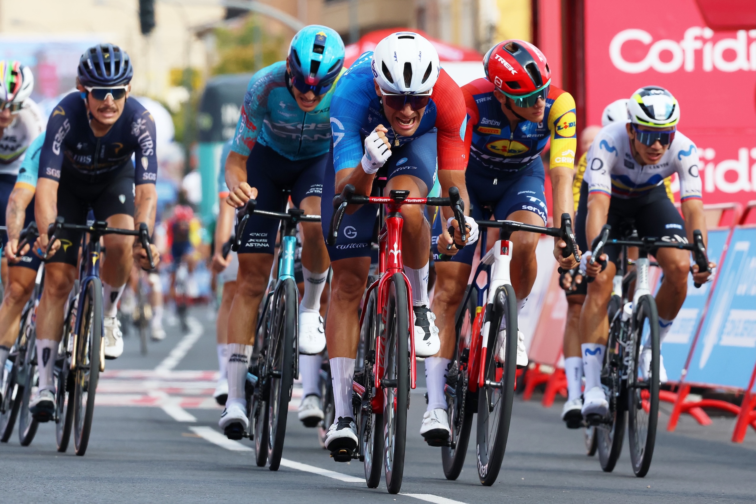 Bastien Tronchon wins Stage 10 Vuelta a Espana 2026
