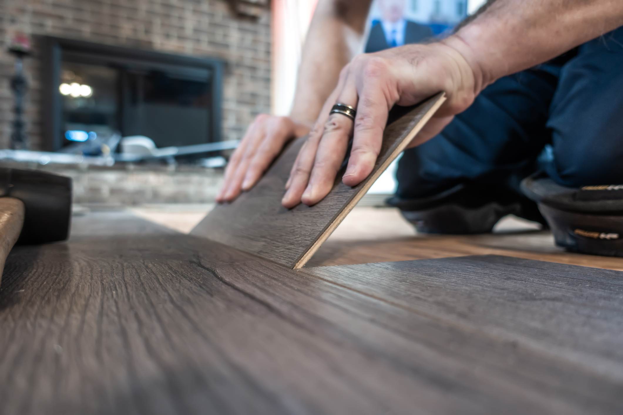 How to Fit an Engineered Wood Floor | Homebuilding