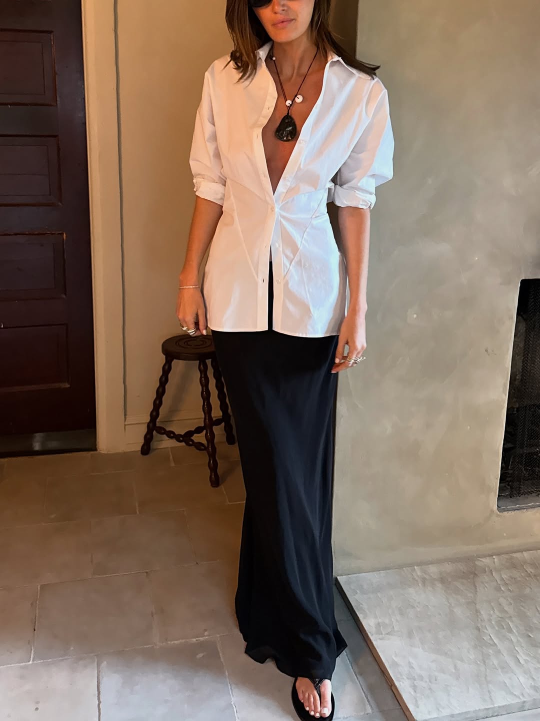 woman wearing best fitted button down shirt