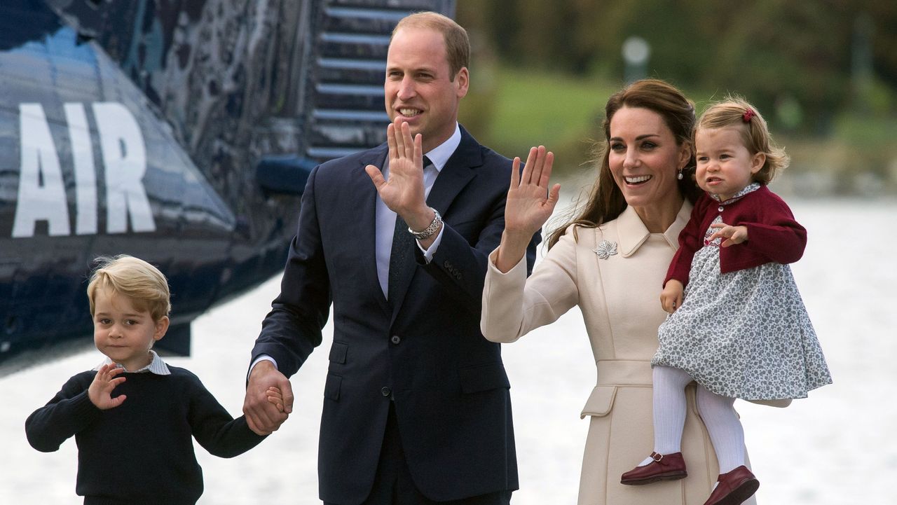 2016 Royal Tour To Canada Of The Duke And Duchess Of Cambridge - Victoria, British Columbia