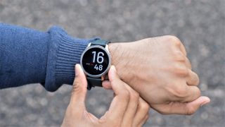 OnePlus Watch Cobalt Limited Edition