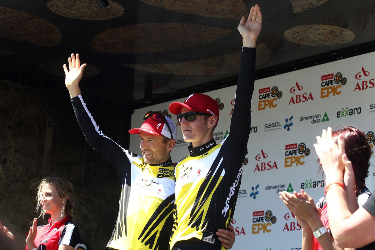 Christophe Sauser and Jaroslav Kulhavy still in the lead