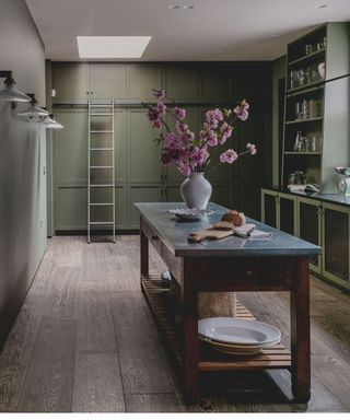 farmhouse kitchen green