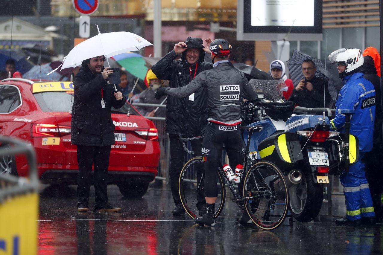Andre Greipel lines up for the start
