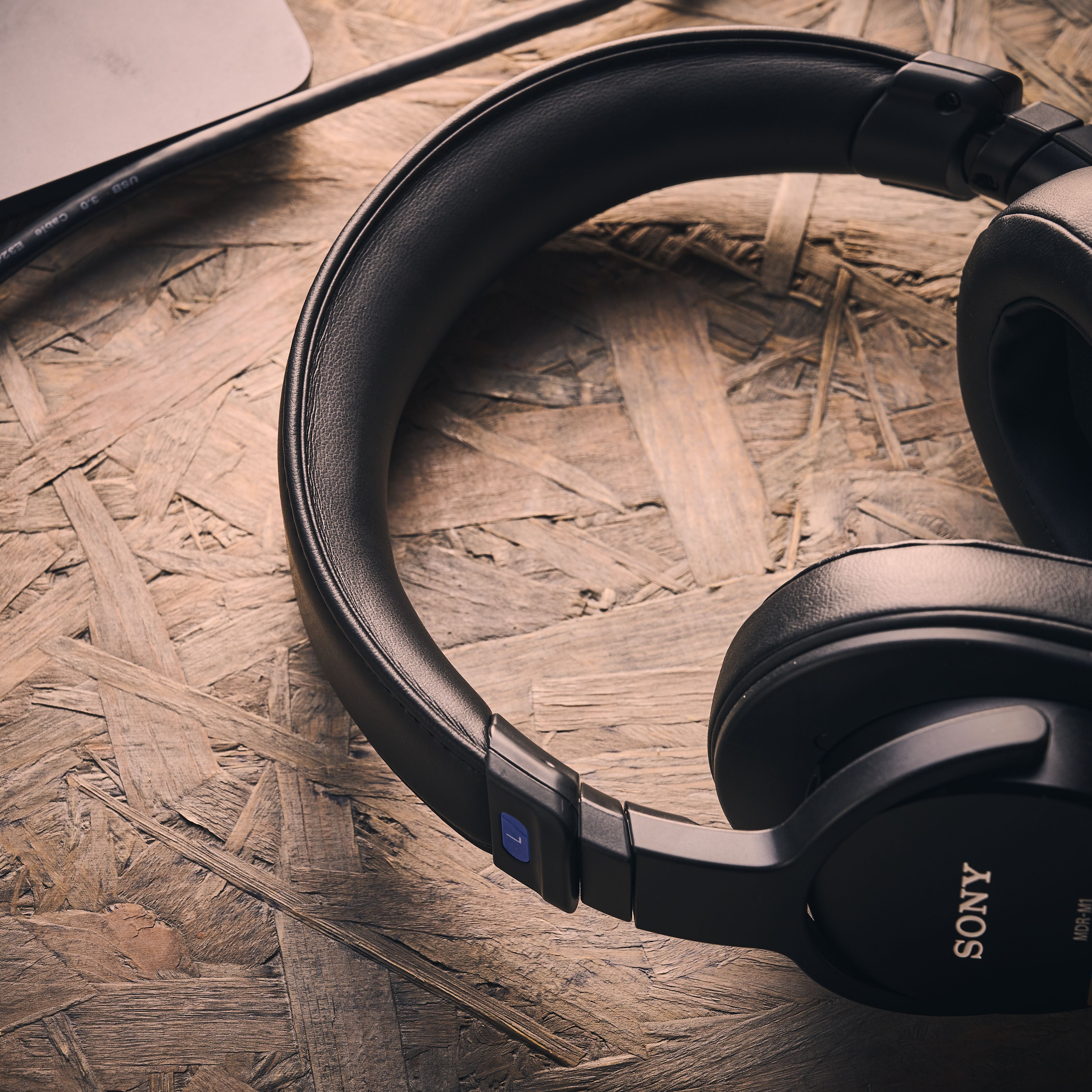 Sony MDR-M1 headphones