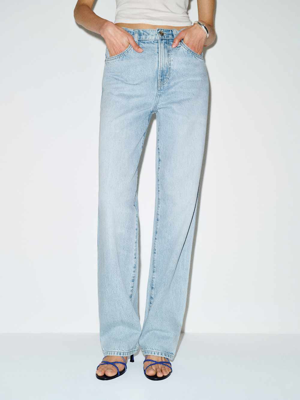 Val 90s Mid Rise Straight Jeans