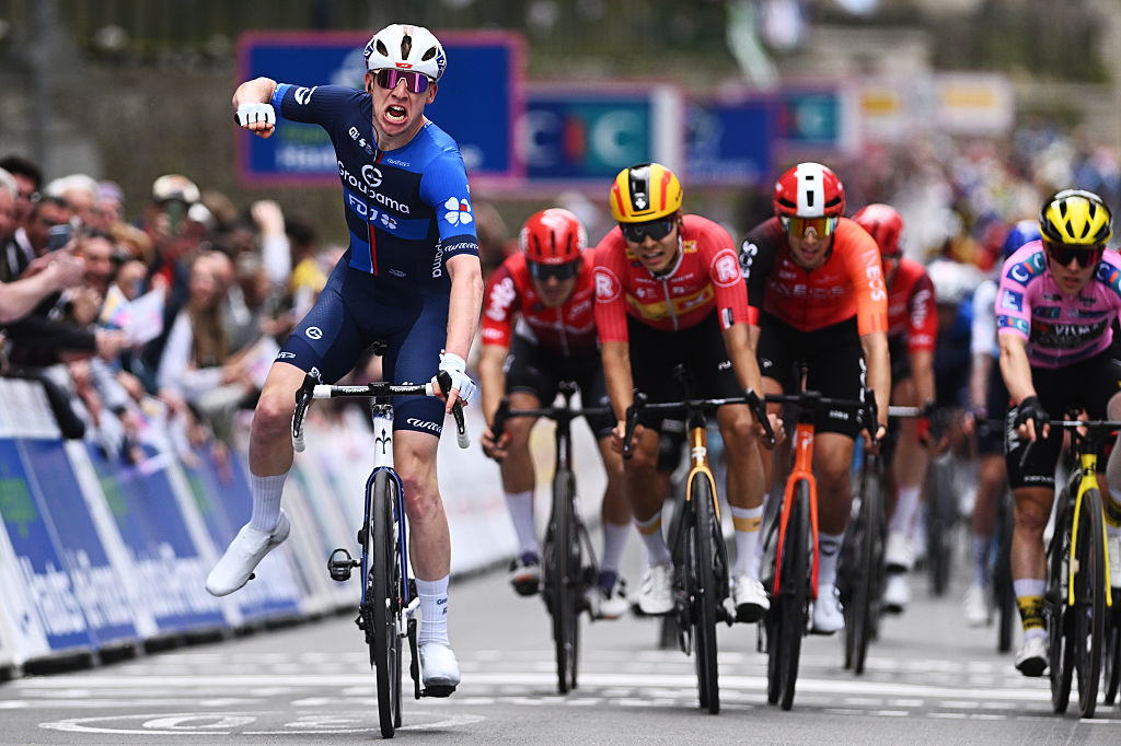 CREPYENVALOIS FRANCE MAY 15 Lewis Askey of Great Britain and Team Groupama FDJ celebrates at finish line as stage winner during the 69th 4 Jours de Dunkerque Grand Prix des Hauts de France 2025 Stage 2 a 1787km stage from AvesnessurHelpe to CrepyenValois on May 15 2025 in CrepyenValois France Photo by Luc ClaessenGetty Images