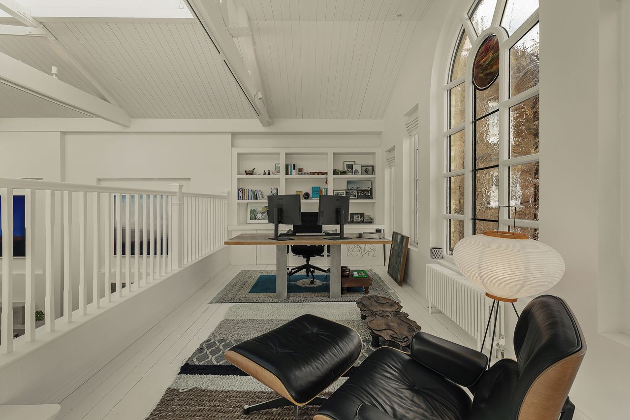Photographs of the interior of the house from Notting Hill in Notting Hill, London