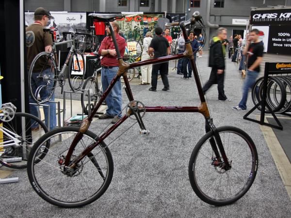 Calfee showed off this wild carbon and hemp fiber tall bike. What's the point, you ask? Just because.