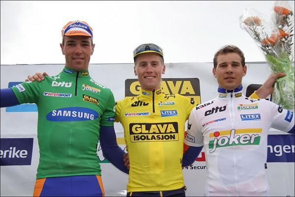 The leaders of the sprint classification, general classification and best young rider classification.