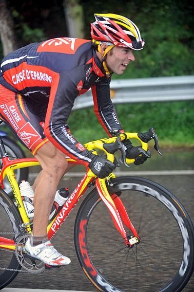 Spanish Champion Alejandro Valverde (Caisse d'Epargne) on the chase